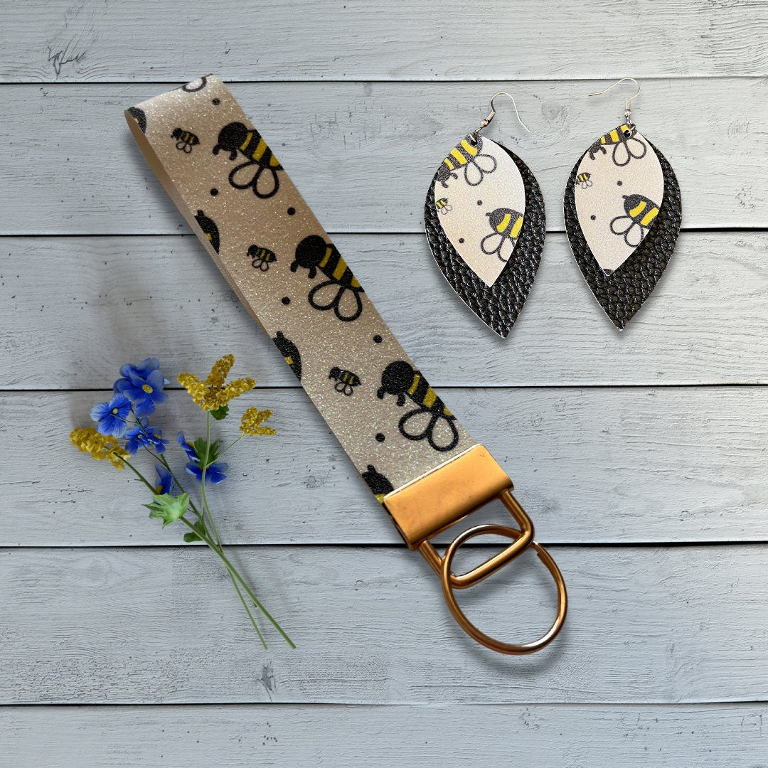 Glitter Bee Wristlet and Earrings Set | Bee Jewelry | Vegan Leather Jewelry Set