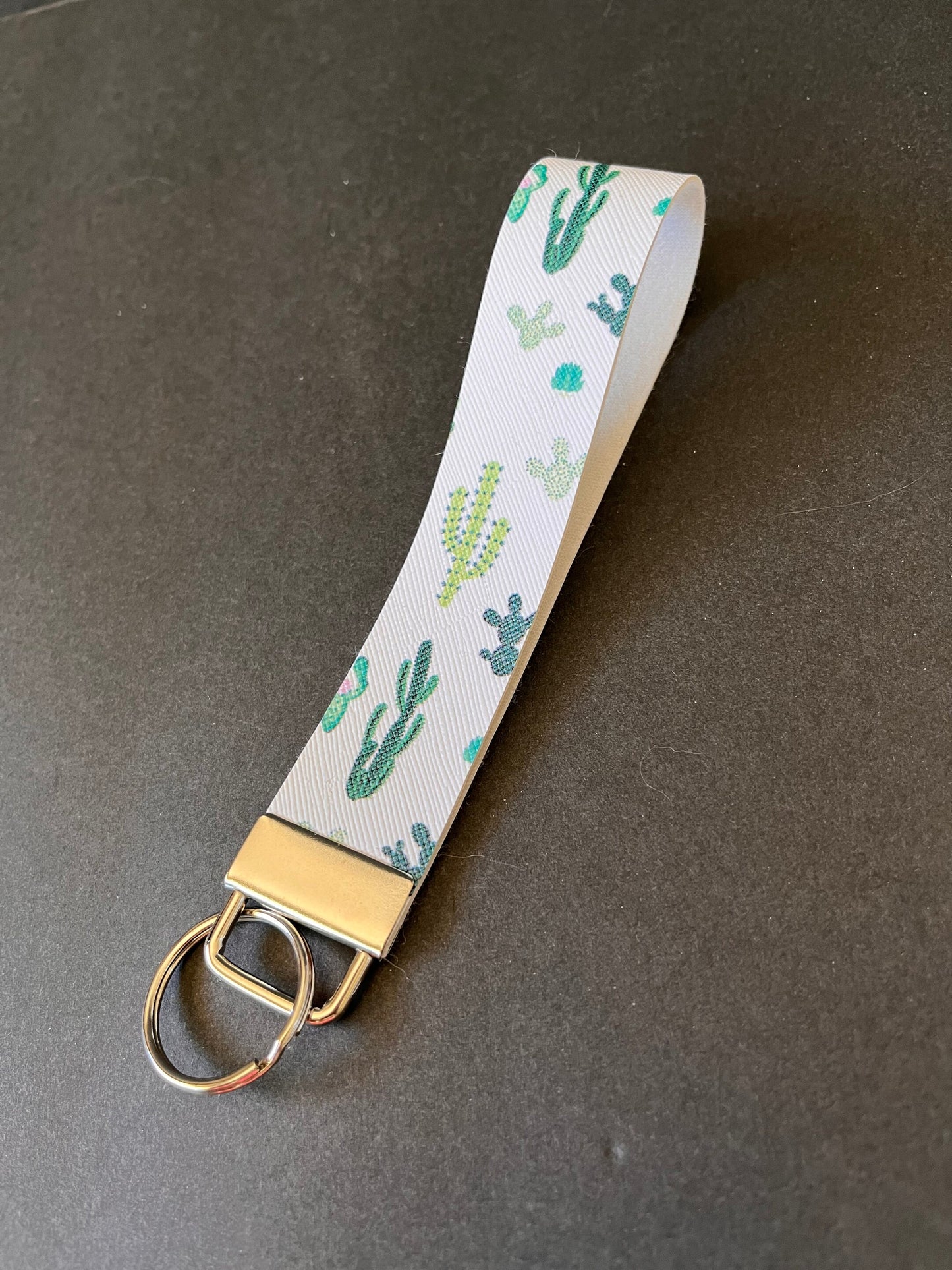 White Cactus Wristlet | Cactus Wristlet | Cactus Key Holder