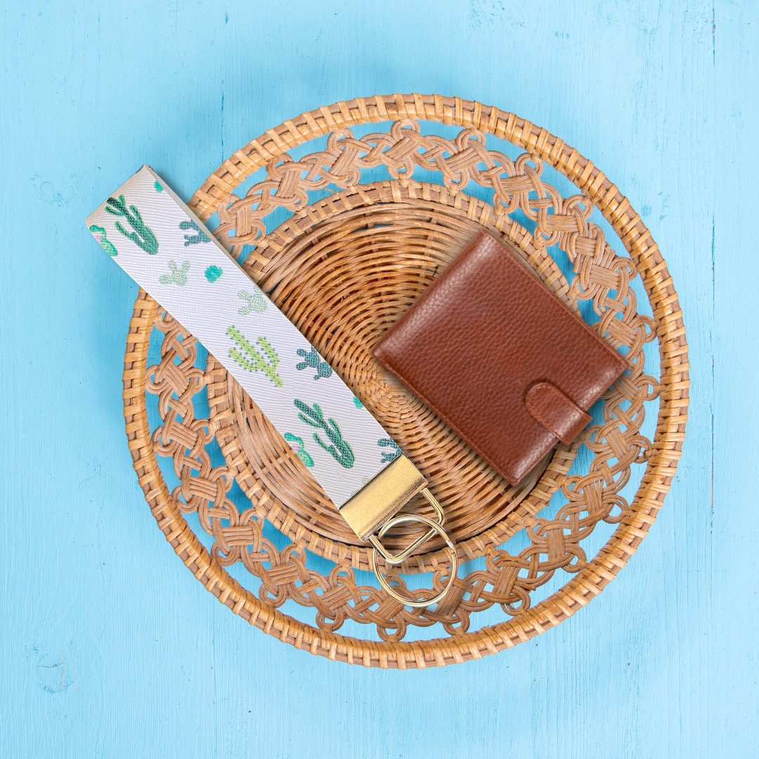 White Cactus Wristlet | Cactus Wristlet | Cactus Key Holder