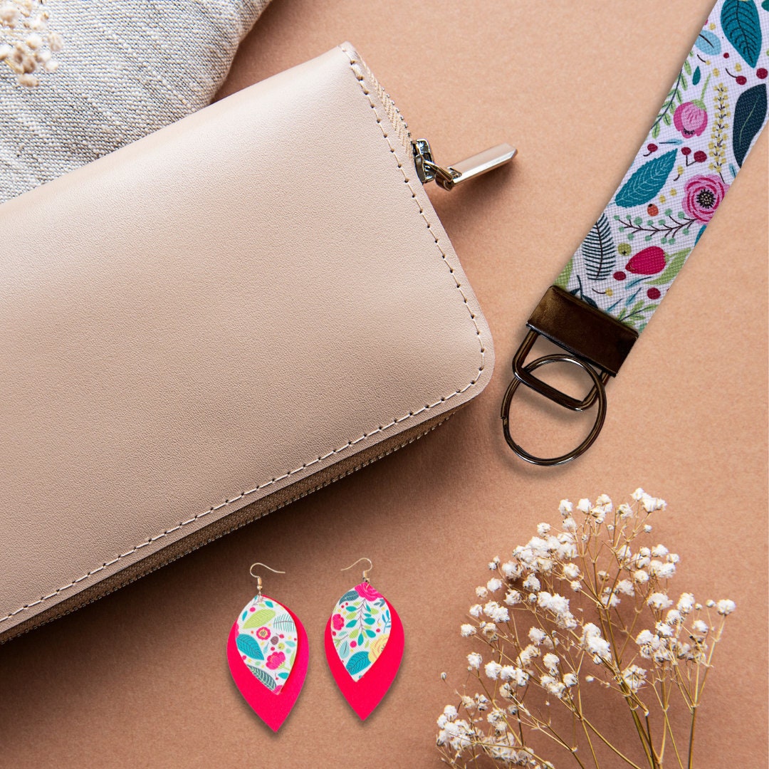 Floral Wristlet and Earrings Set | Flower Jewelry | Vegan Leather Jewelry Set