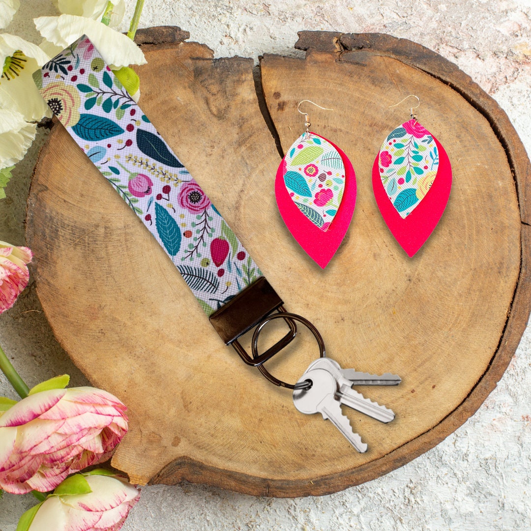 Floral Wristlet and Earrings Set | Flower Jewelry | Vegan Leather Jewelry Set