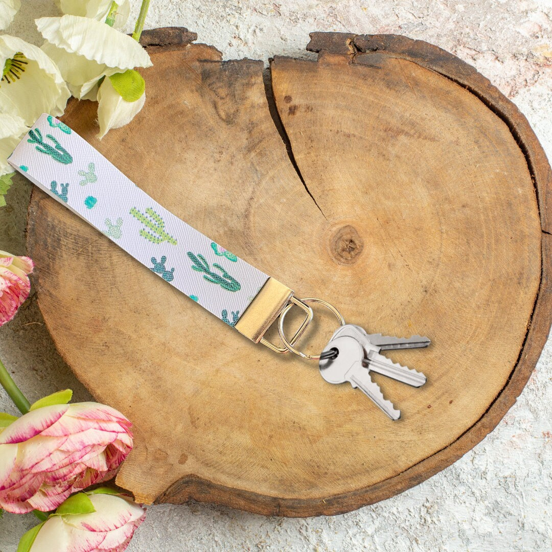 White Cactus Wristlet | Cactus Wristlet | Cactus Key Holder