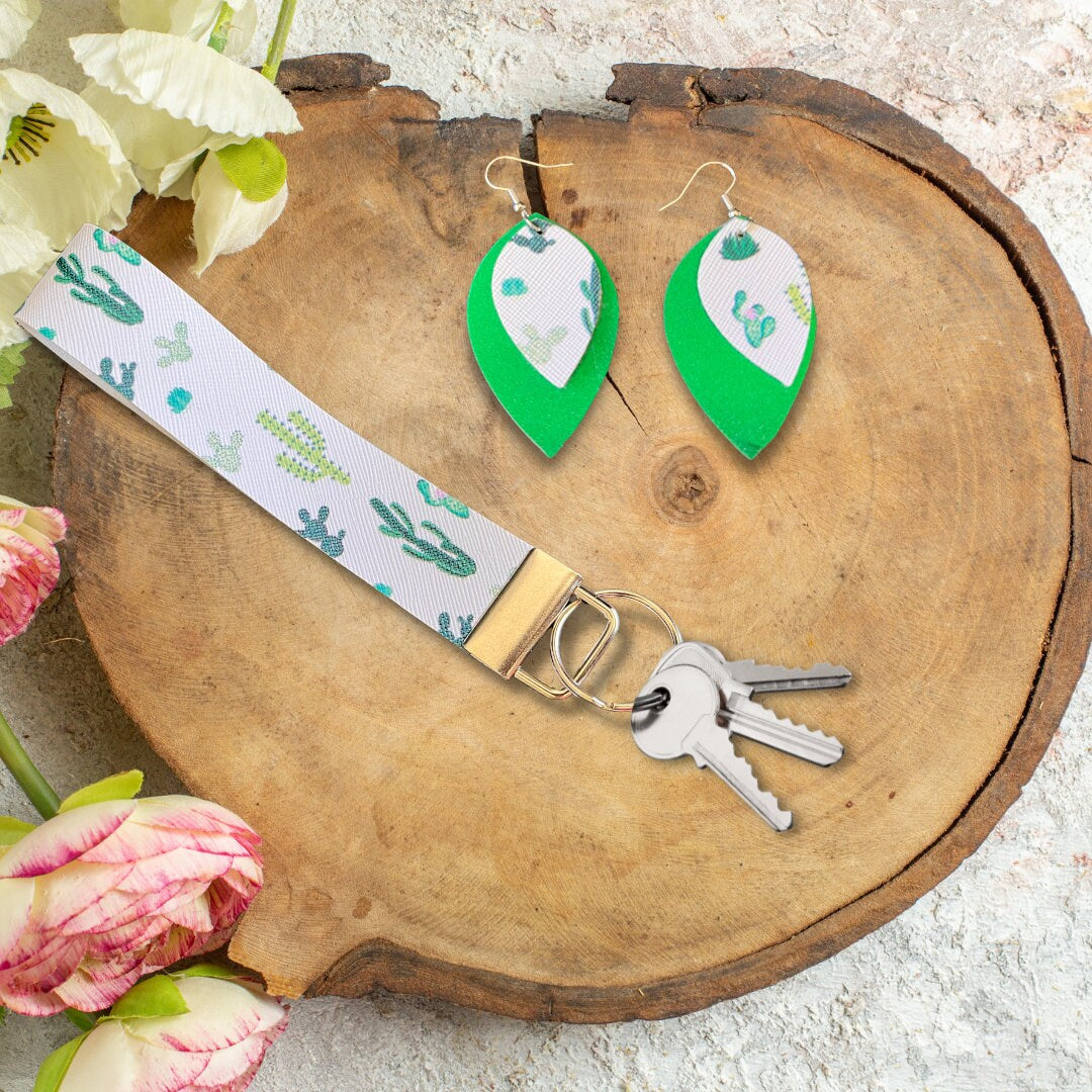 White Cactus Wristlet and Earrings Set | Cactus Jewelry | Vegan Leather Jewelry Set