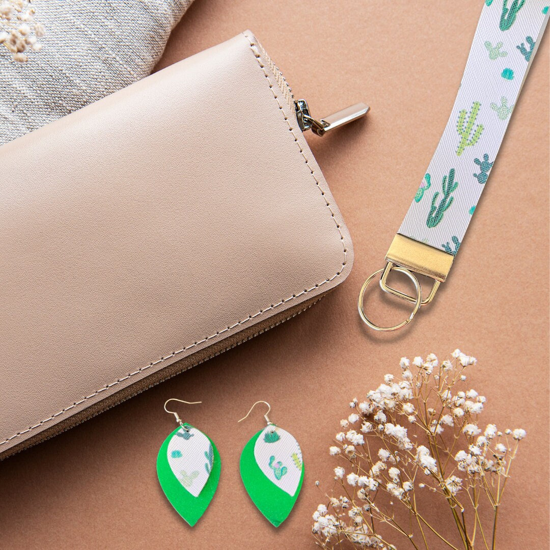 White Cactus Wristlet and Earrings Set | Cactus Jewelry | Vegan Leather Jewelry Set